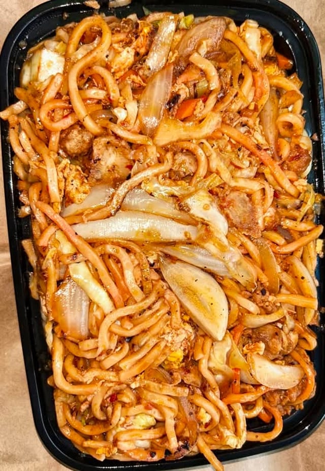 Szechwan Chicken Hakka Noodles.